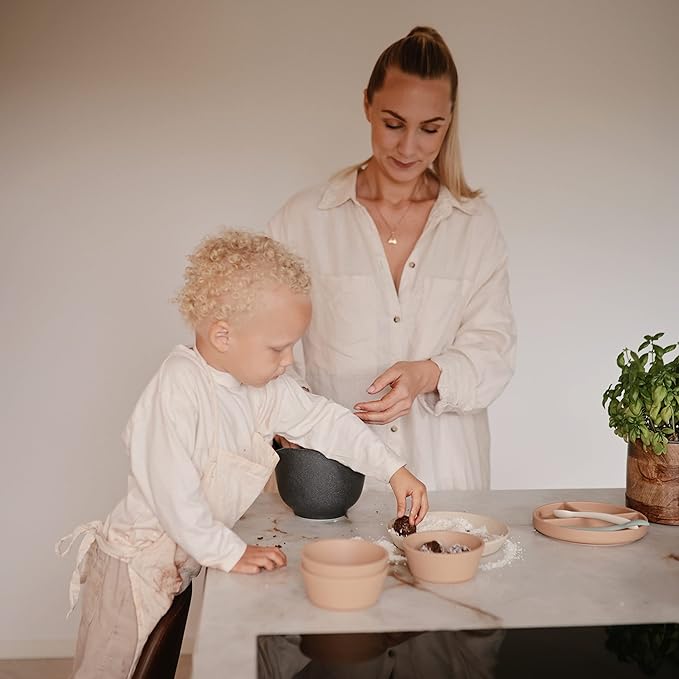 mushie Silicone Suction Bowl | BPA-Free Non-Slip Design (Natural)