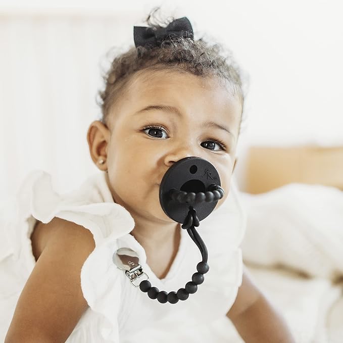 Ryan & Rose Cutie PAT Pacifier Teether 3 Pack and Flex Clip (Flat, Black)